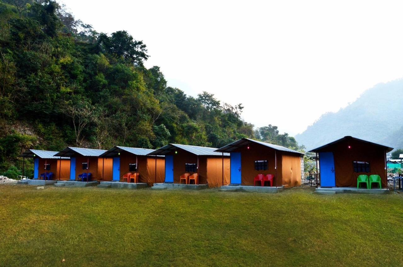 Riverside Glamping By Stayapart X Elephant Brook Bijni Luaran gambar